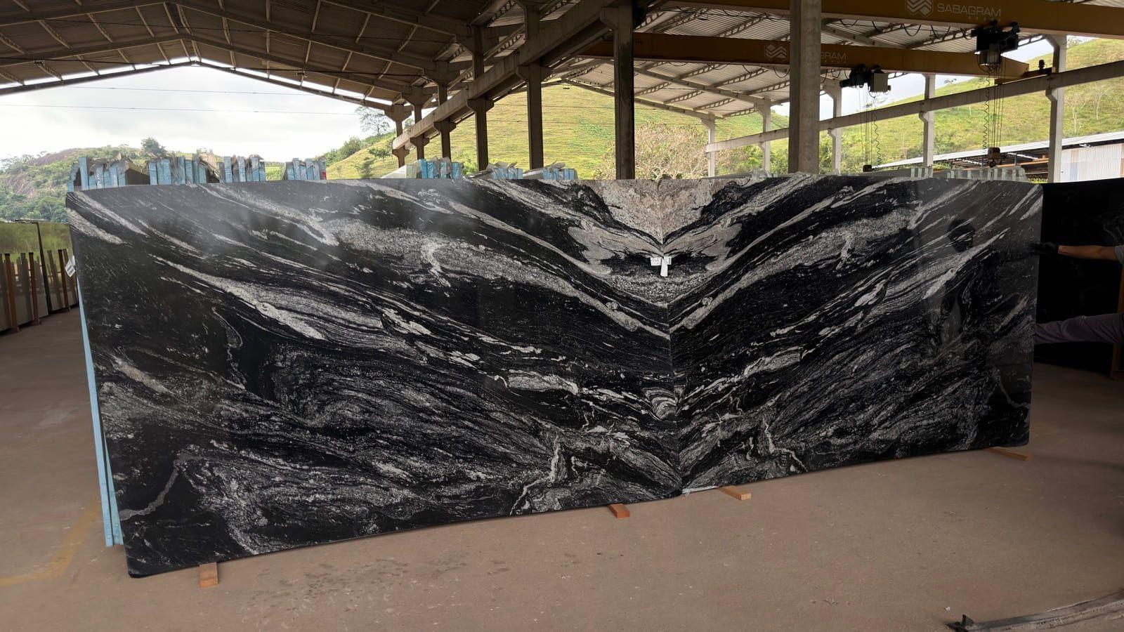 Black Storm aplicado — miniatura 2